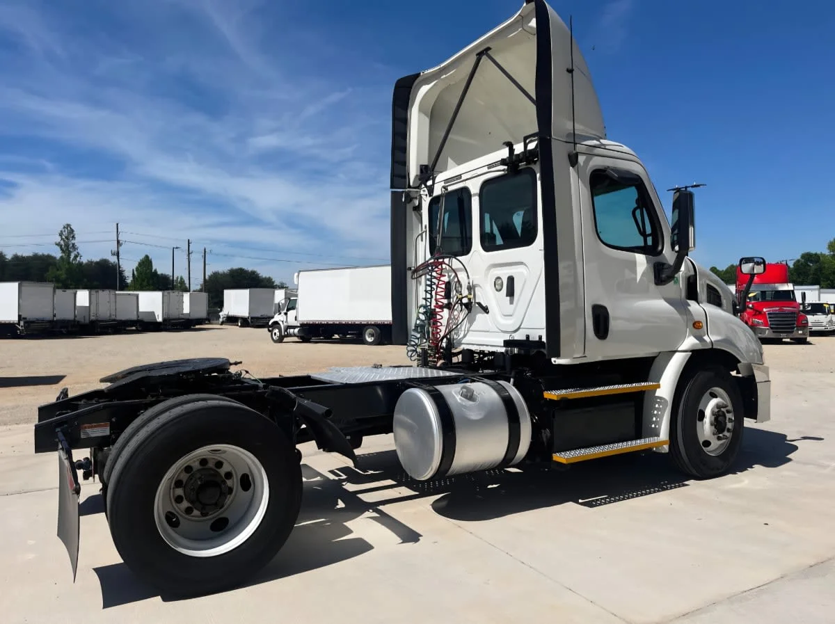 2018 Freightliner Cascadia in Greensboro, NC — photo 4