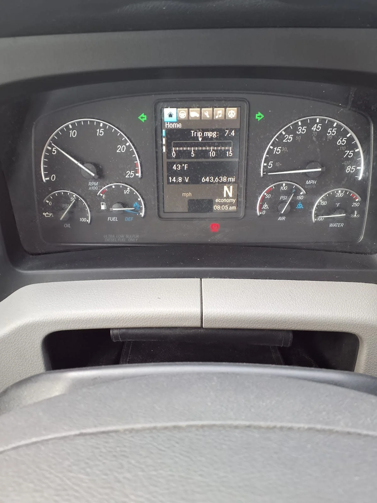 2020 Freightliner Cascadia in Cleveland, OH — photo 10