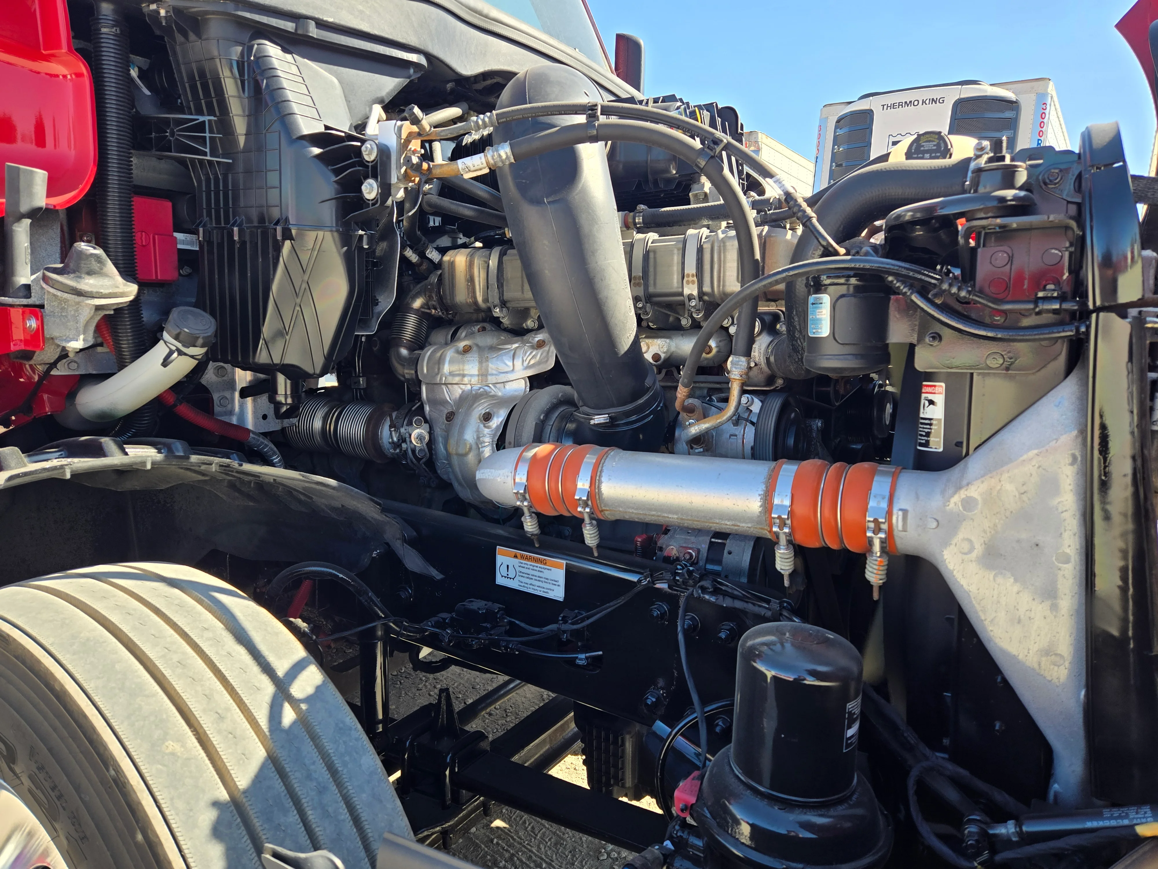 2021 Freightliner Cascadia in Fresno, CA — photo 16