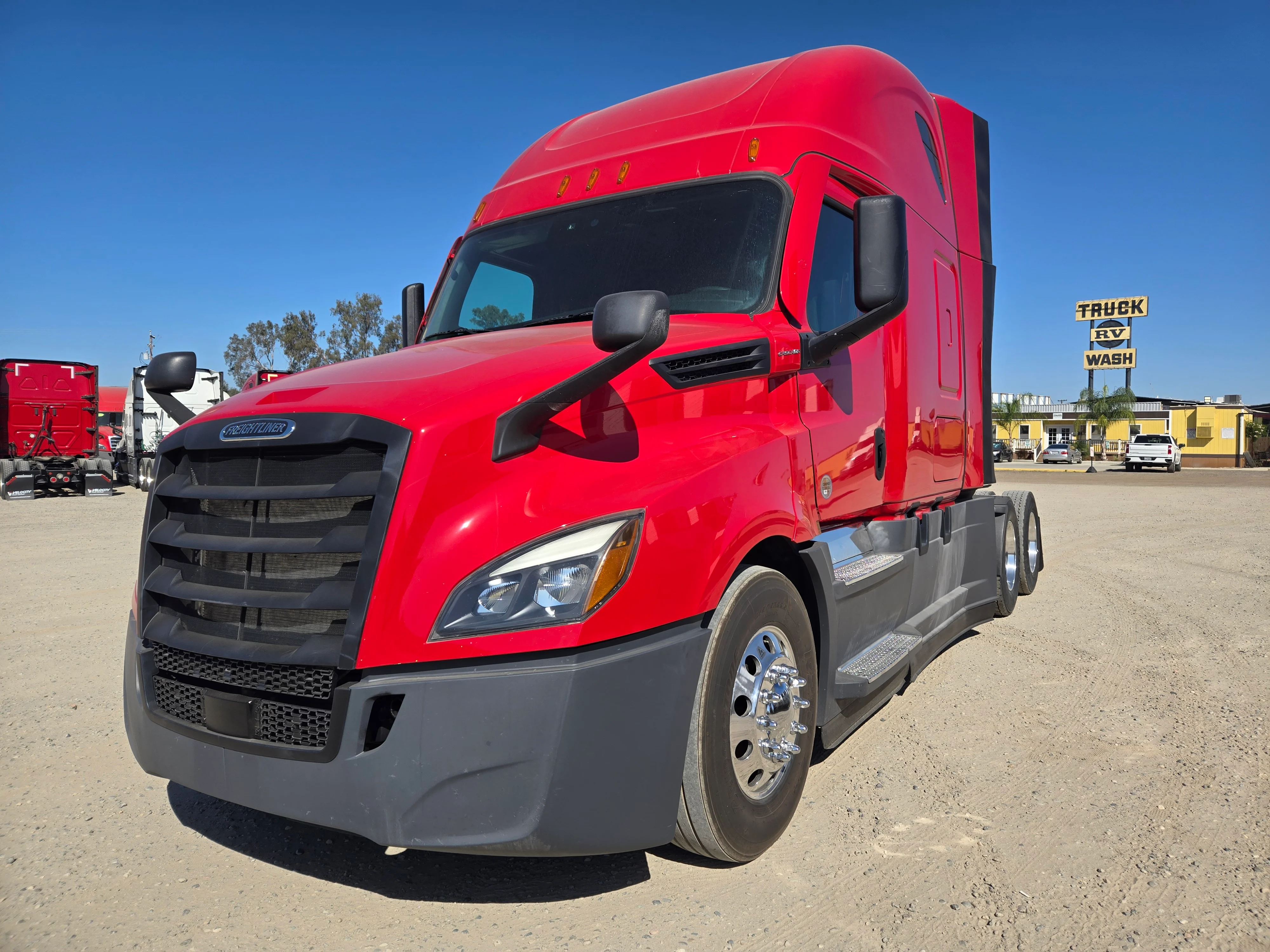 2021 Freightliner Cascadia in Fresno, CA