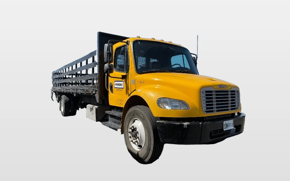 2019 Freightliner M2 106 - image 1