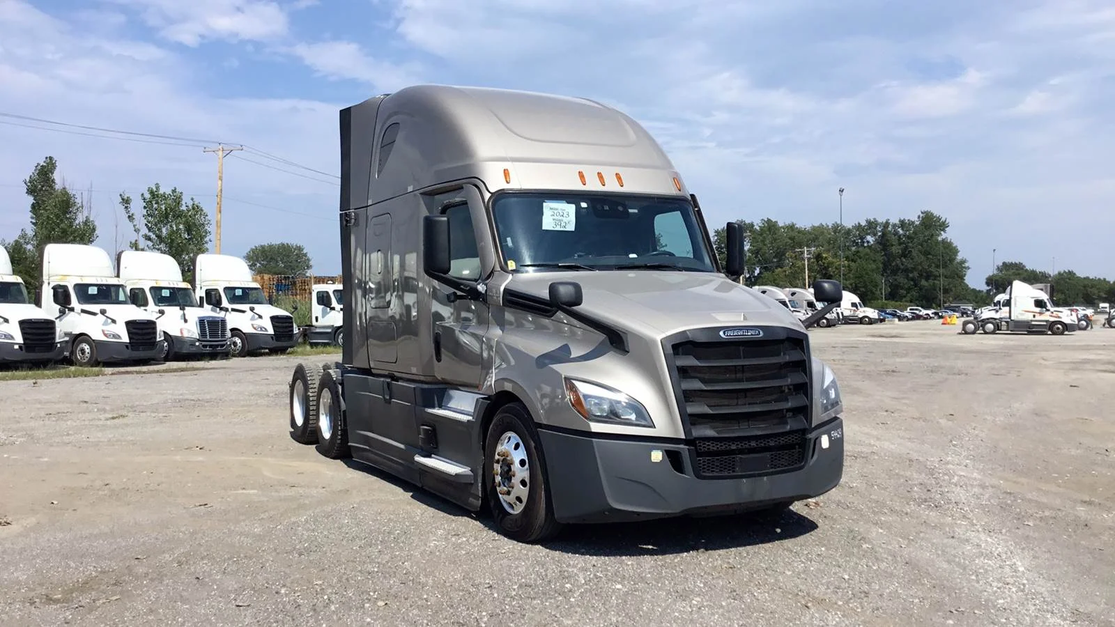 2023 Freightliner Cascadia