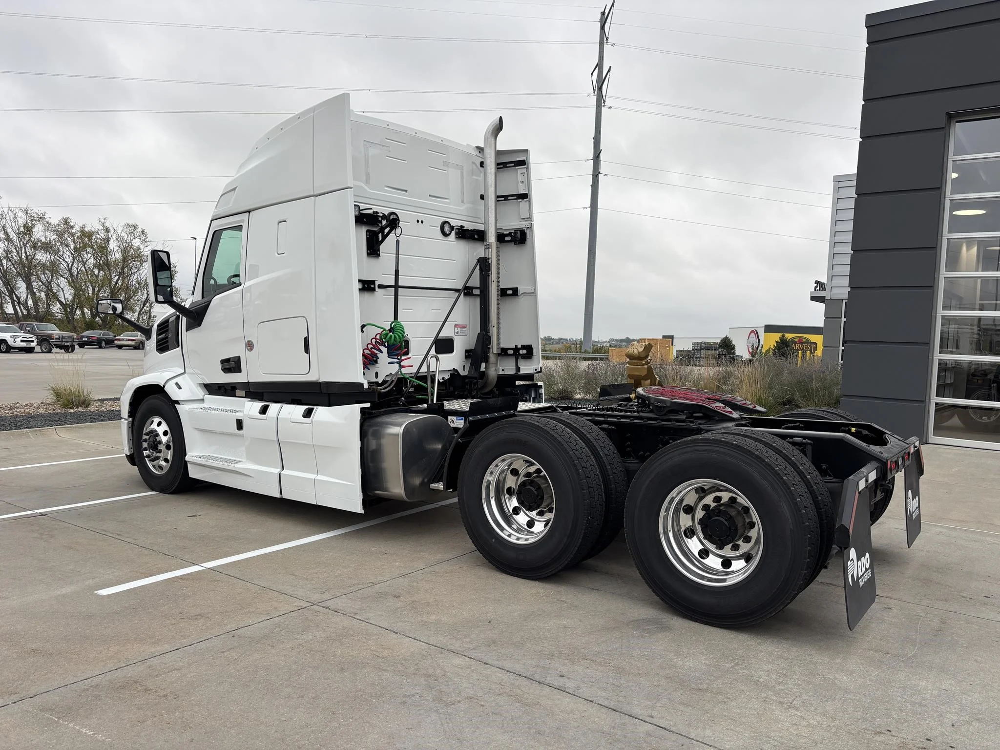 2026 Mack Pioneer — photo 3