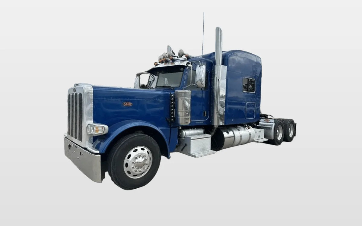 2023 Peterbilt 389 - image 1