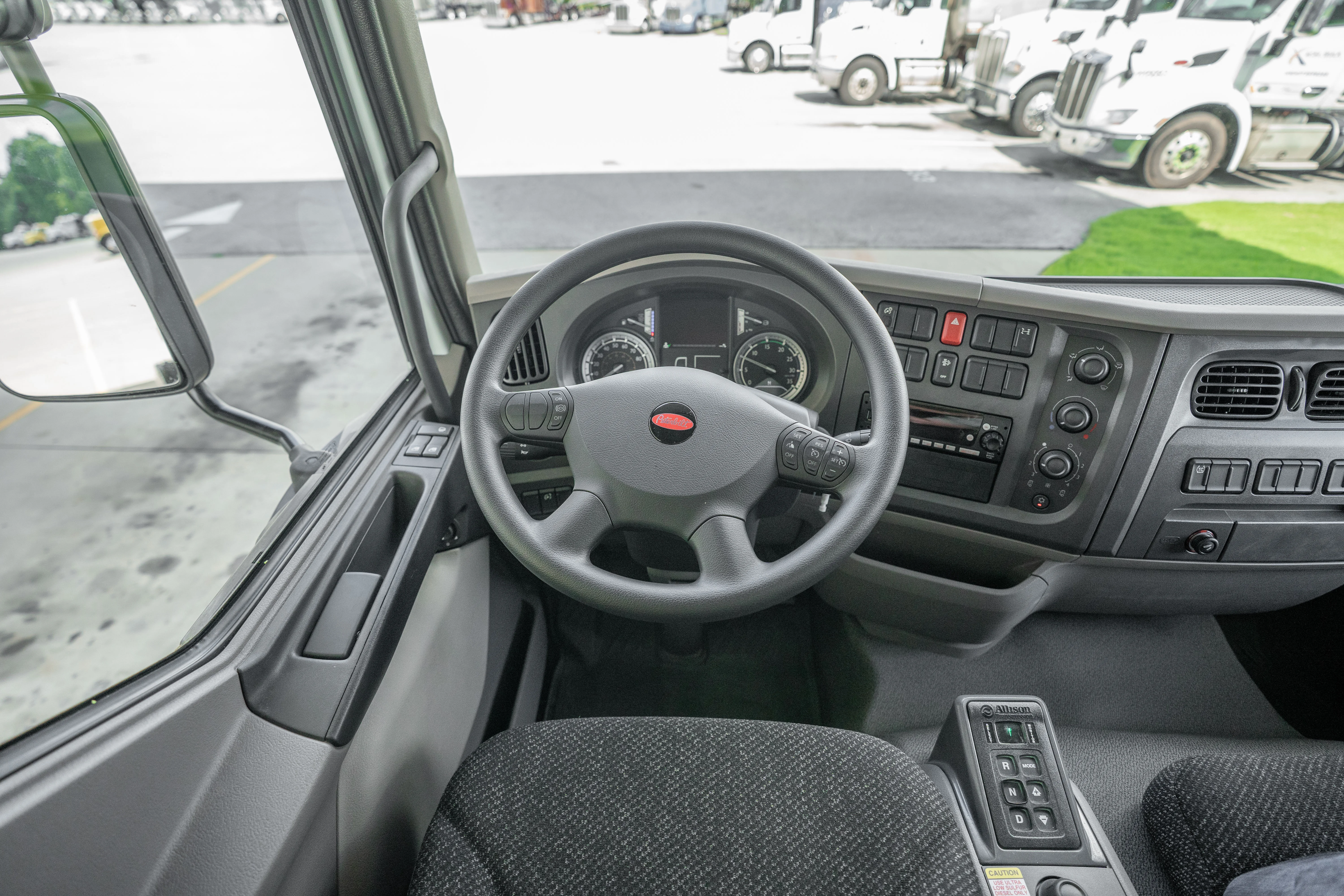 2026 Peterbilt 220EV in Baltimore, MD — photo 12