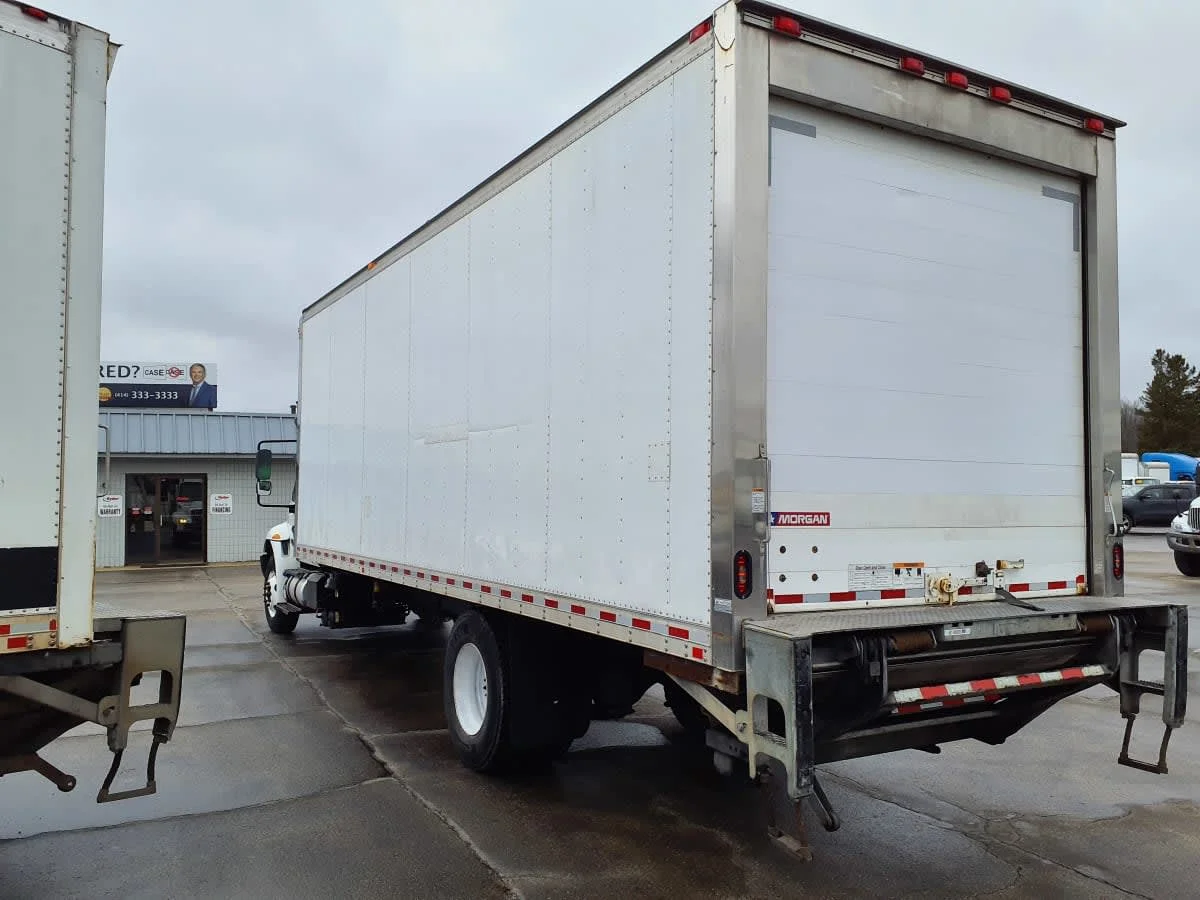 2019 International 4300 in Oak Creek, WI — photo 6