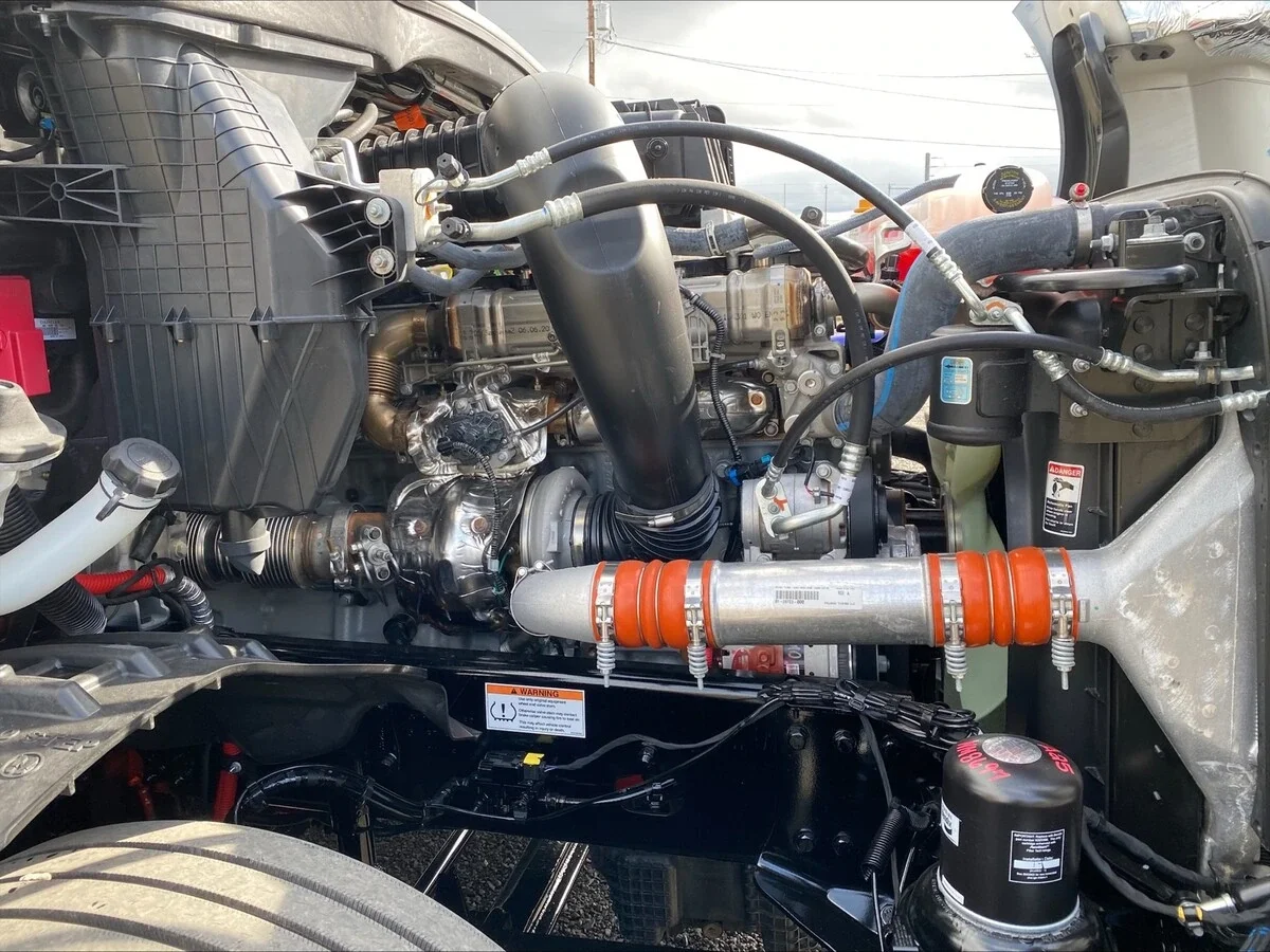 2026 Freightliner Cascadia - image 10