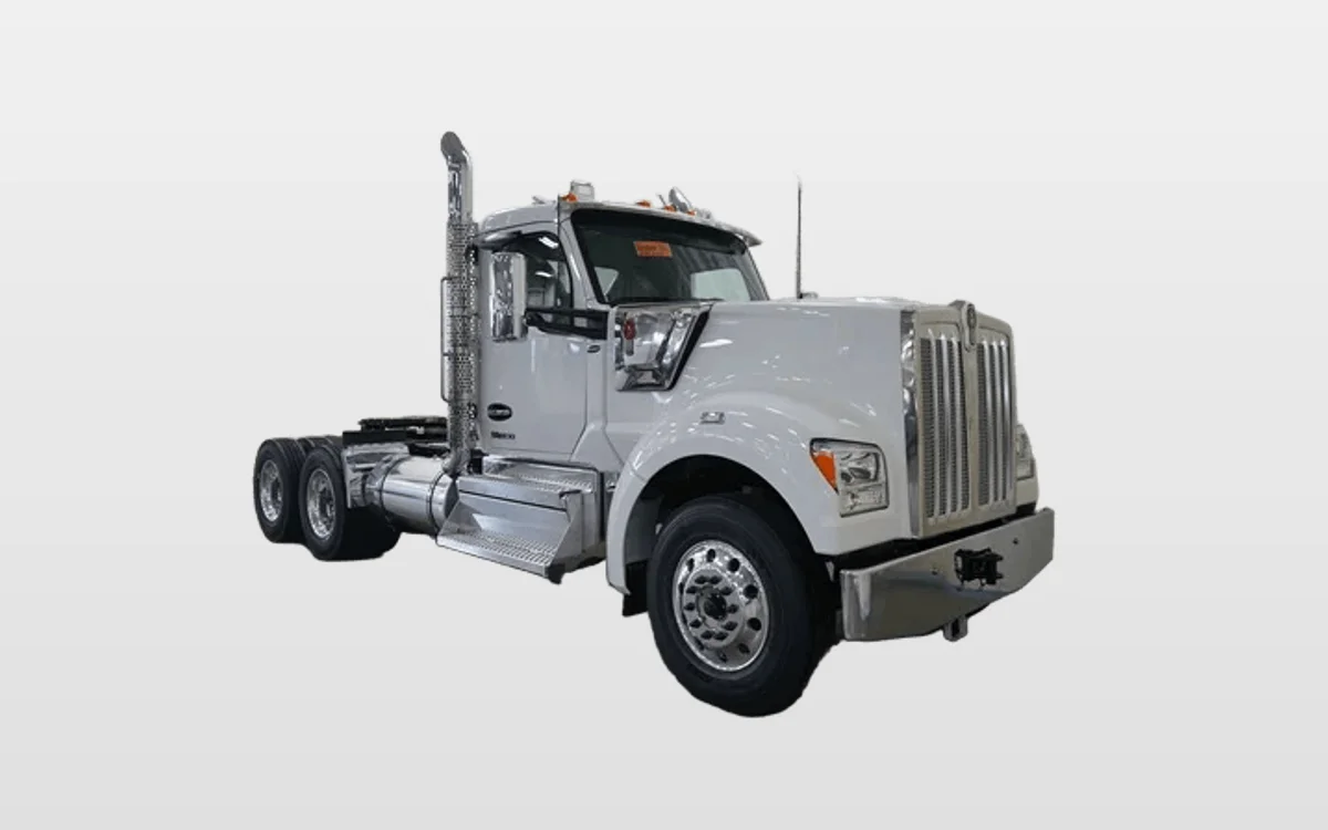 2026 Kenworth W990 - image 1