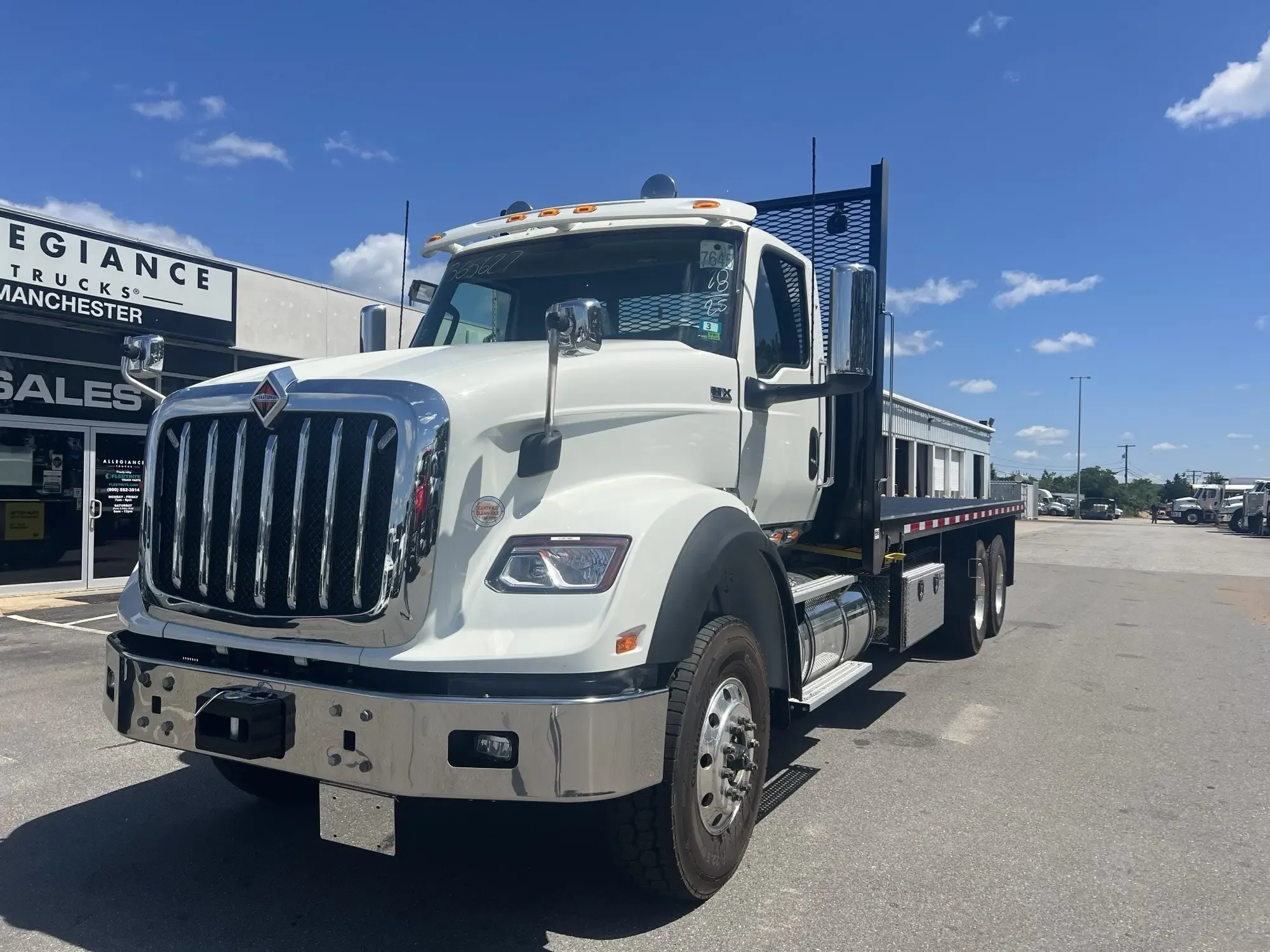 2026 International HX - image 2