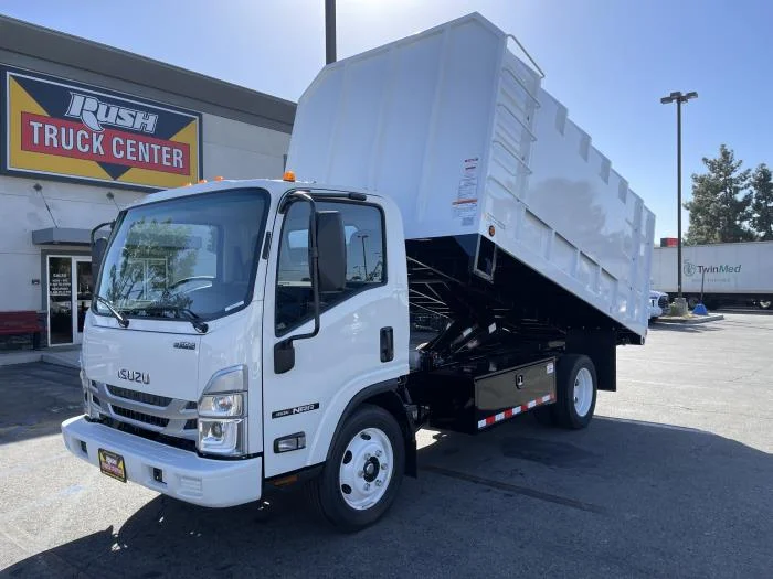 2025 Isuzu NRR - image 25