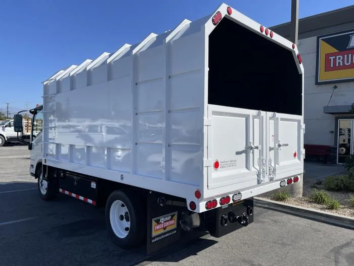 2025 Isuzu NRR - image 4