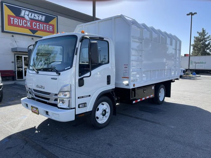 2025 Isuzu NRR - image 2