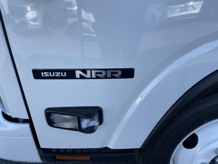 2025 Isuzu NRR - image 15