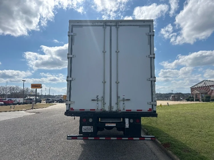 2023 International MV - image 7