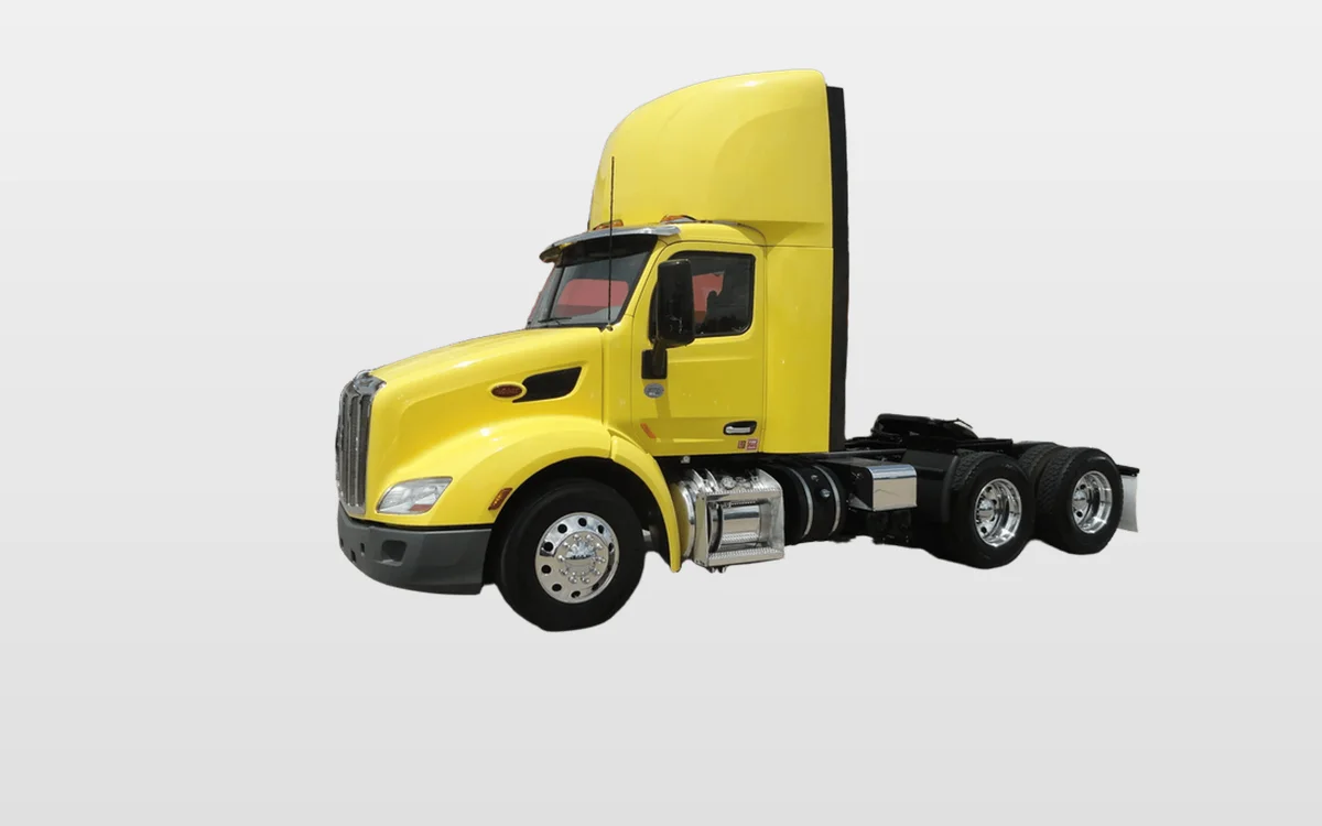 2021 PETERBILT 579 - image 1