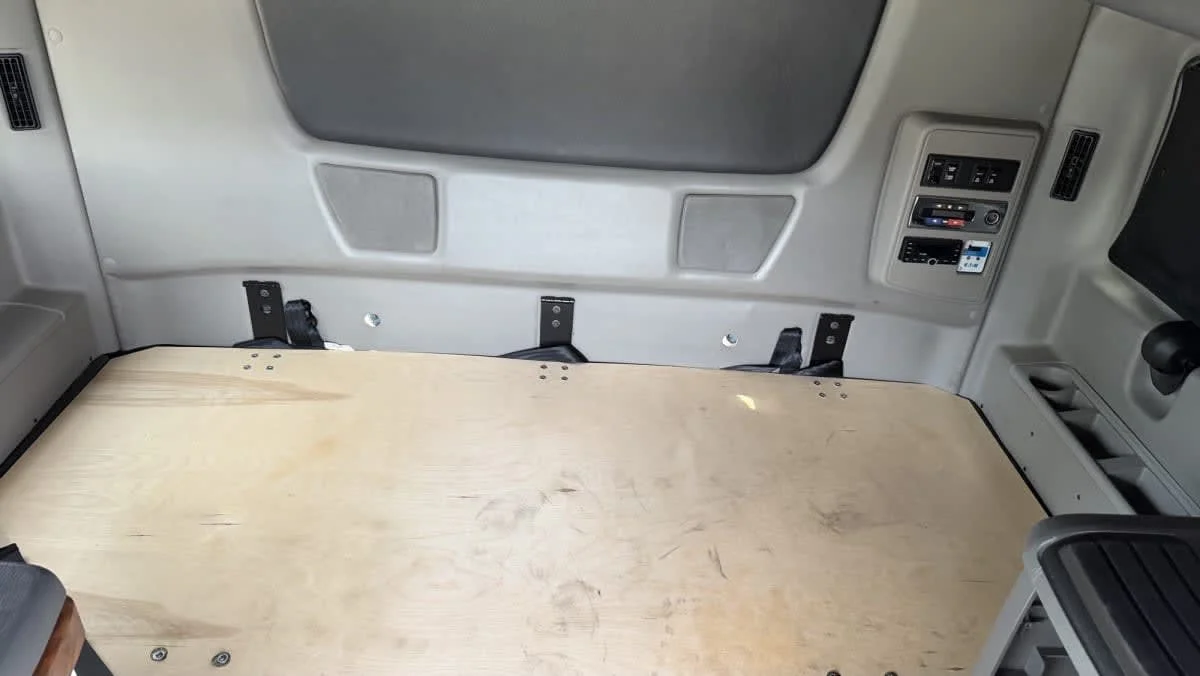 2021 International LT in Phoenix, AZ — photo 8