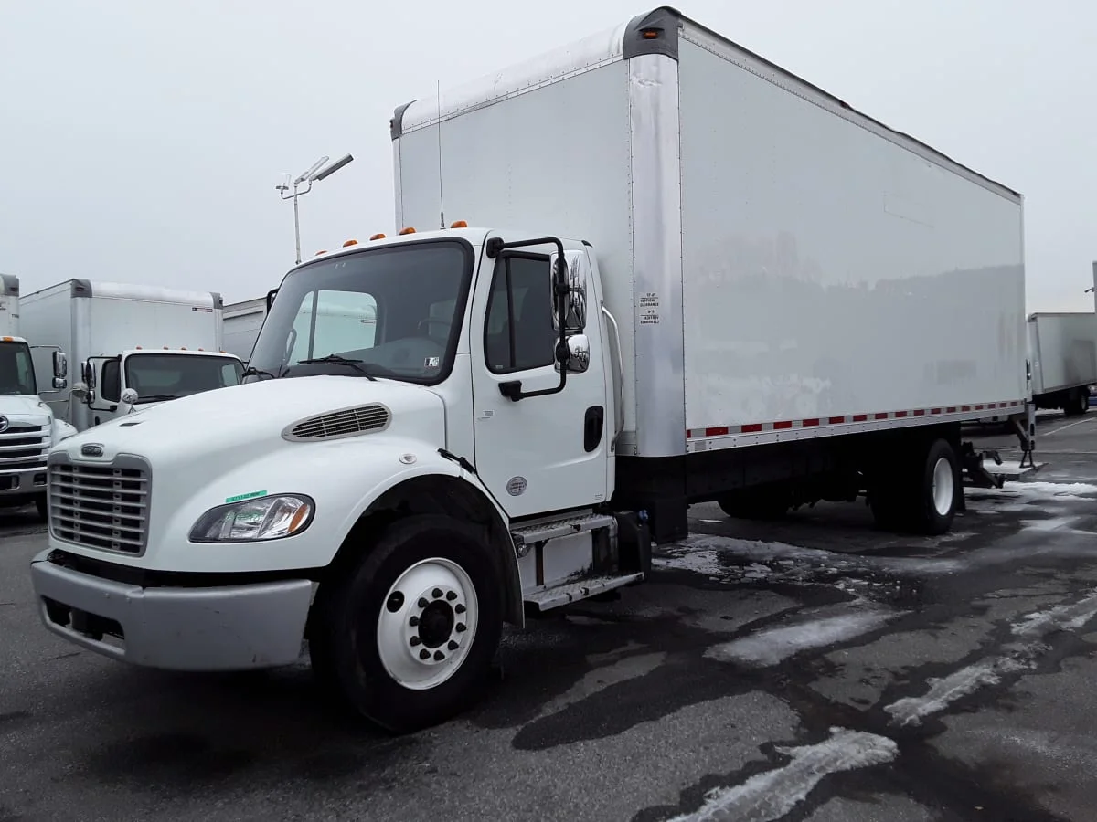 2018 Freightliner M2 106 in Allentown, PA — photo 12