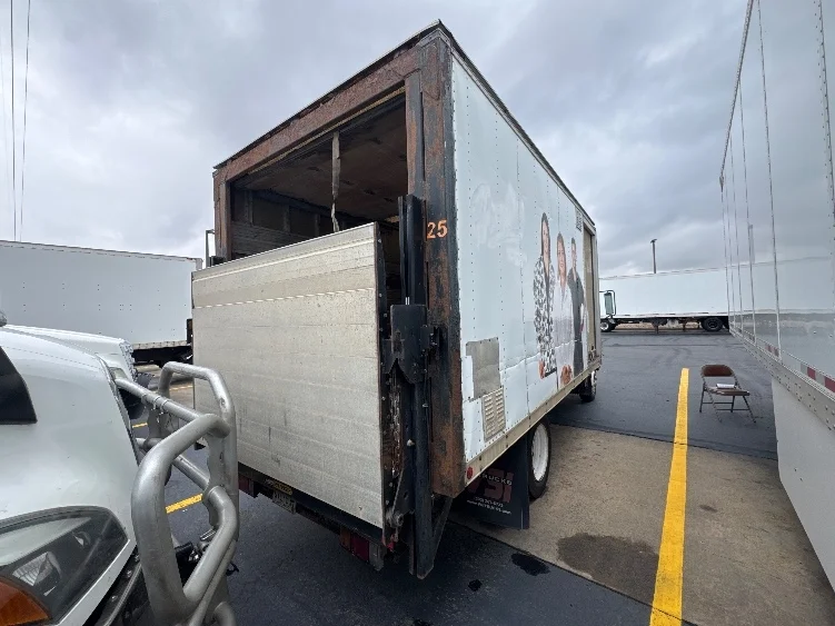 2007 Isuzu NQR in Aurora, CO — photo 4