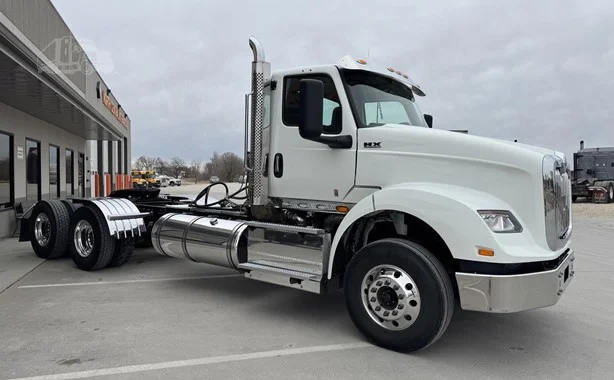 2025 International HX in MN — photo 9