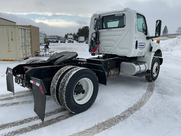 2024 International MV - image 7