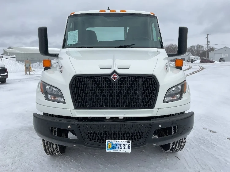 2024 International MV - image 2