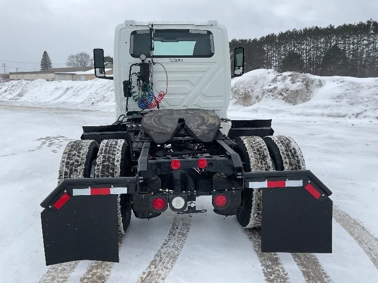 2024 International MV - image 6