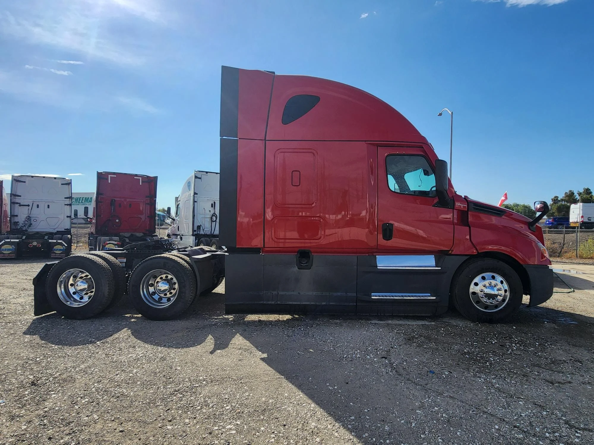 2021 Freightliner Cascadia in French Camp, CA — photo 7