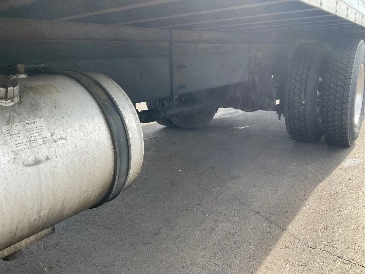 2018 International 4300 - image 5