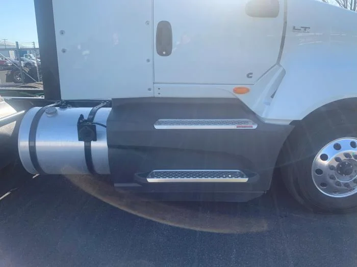 2026 International LT - image 10