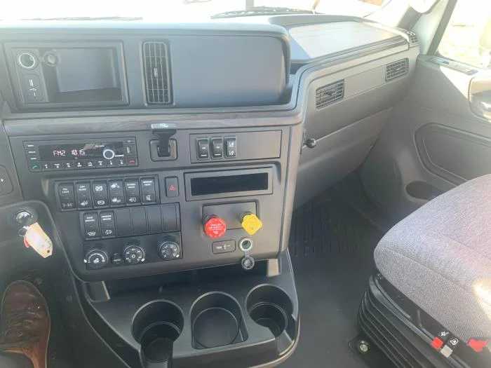 2026 International LT - image 5