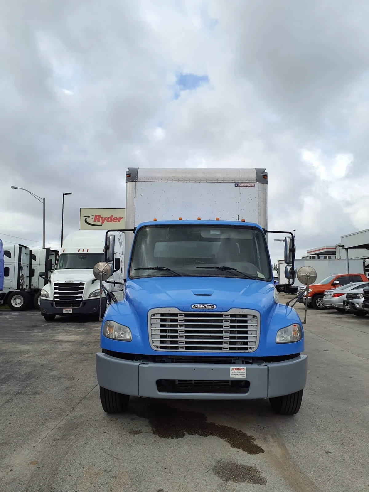 2019 Freightliner M2 106 in Miami, FL — photo 2