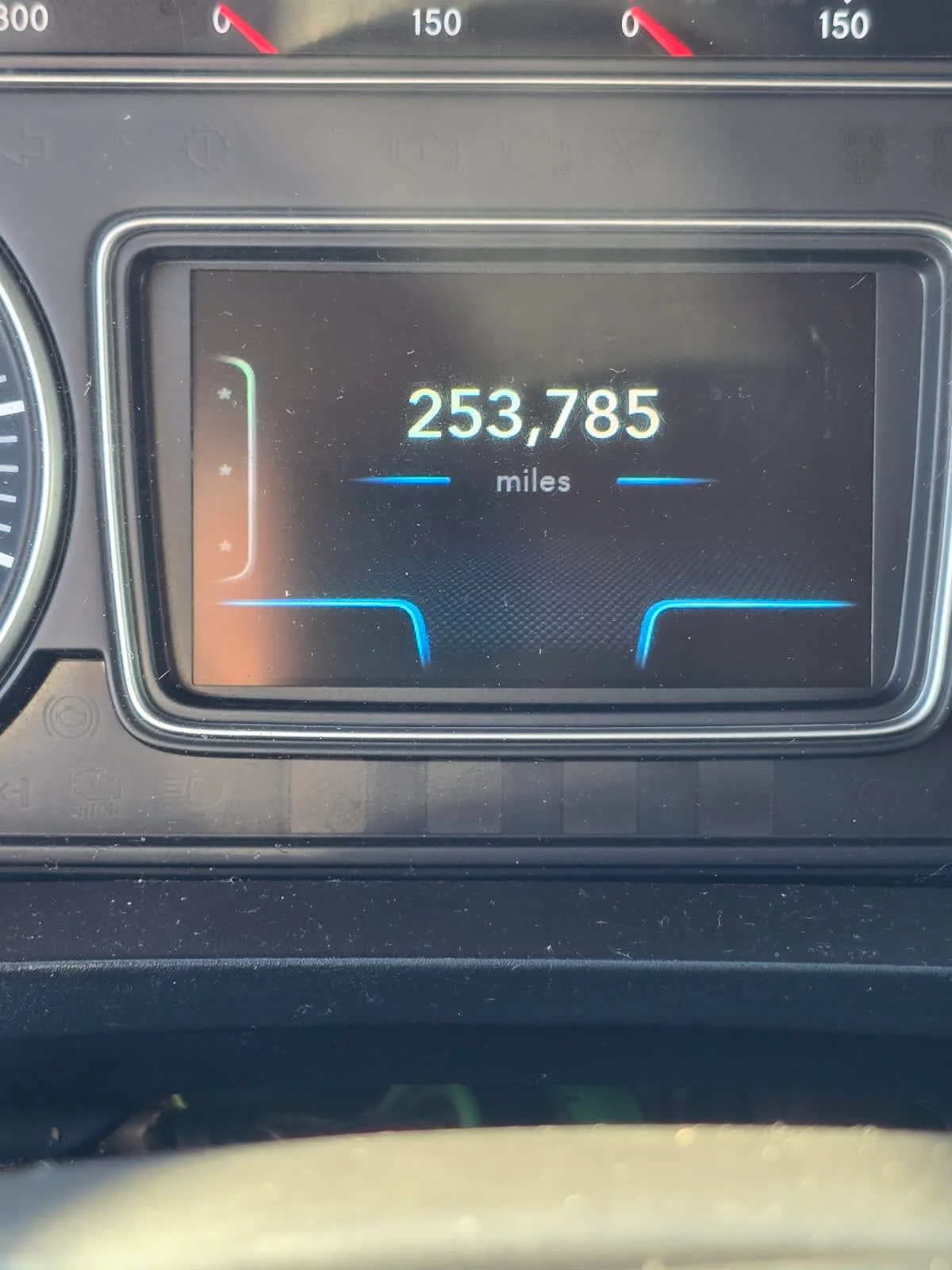 2019 International MV - image 11