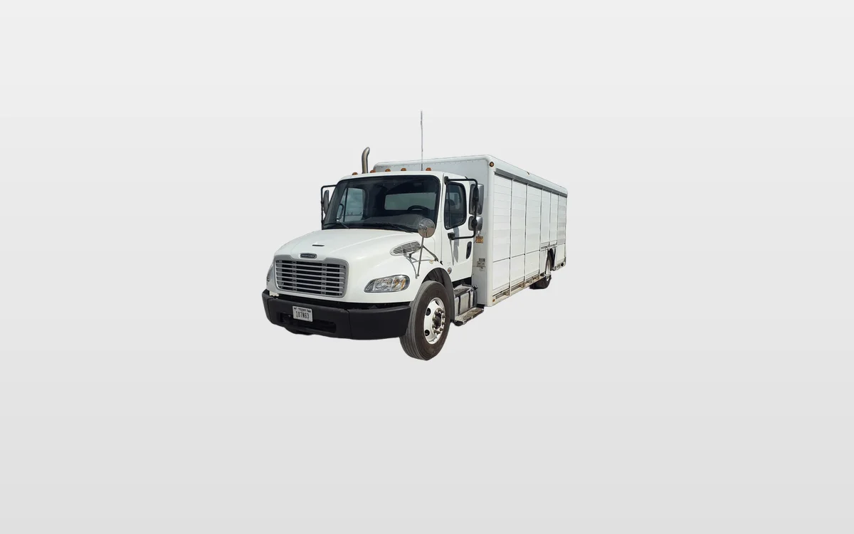 2017 Freightliner M2 106 - image 1