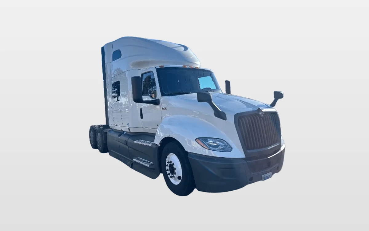 2023 International LT - image 1