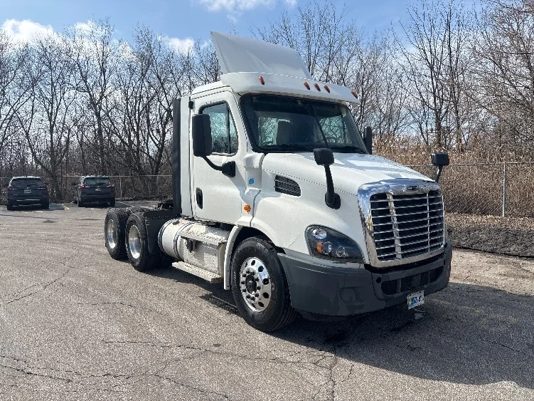 2020 Freightliner Cascadia in Middlefield, OH