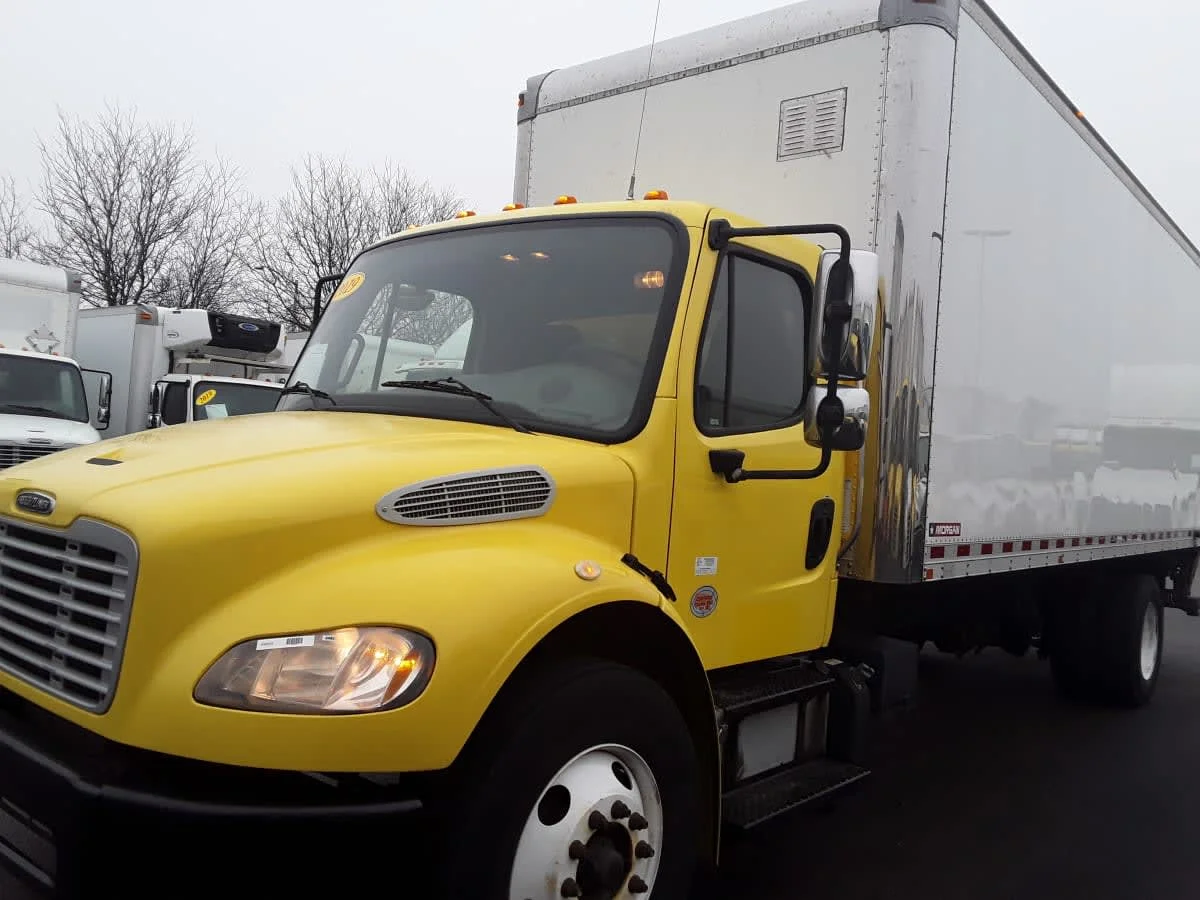 2016 Freightliner M2 106 in Bolingbrook, IL