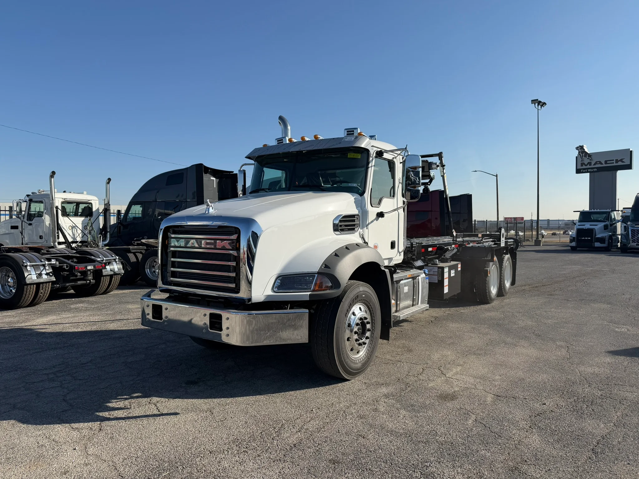 2026 Mack Granite in Fort Worth, TX — photo 2