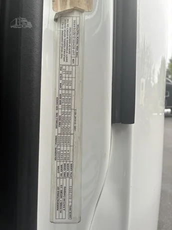 2022 Peterbilt 579 in Portland, OR — photo 26