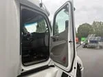 2022 Peterbilt 579 in Portland, OR — photo 40