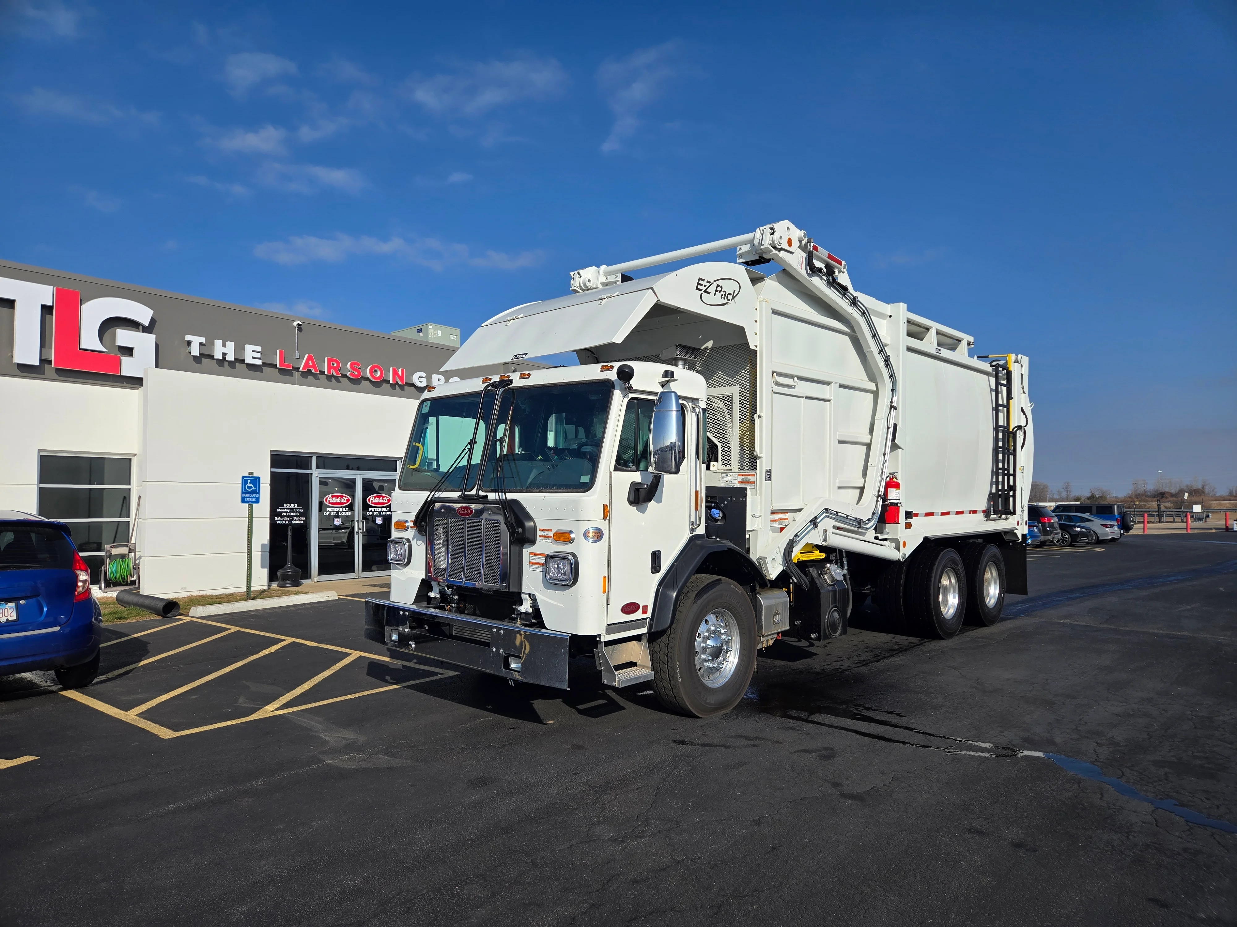 2026 Peterbilt 520 in Springfield, MO — photo 2