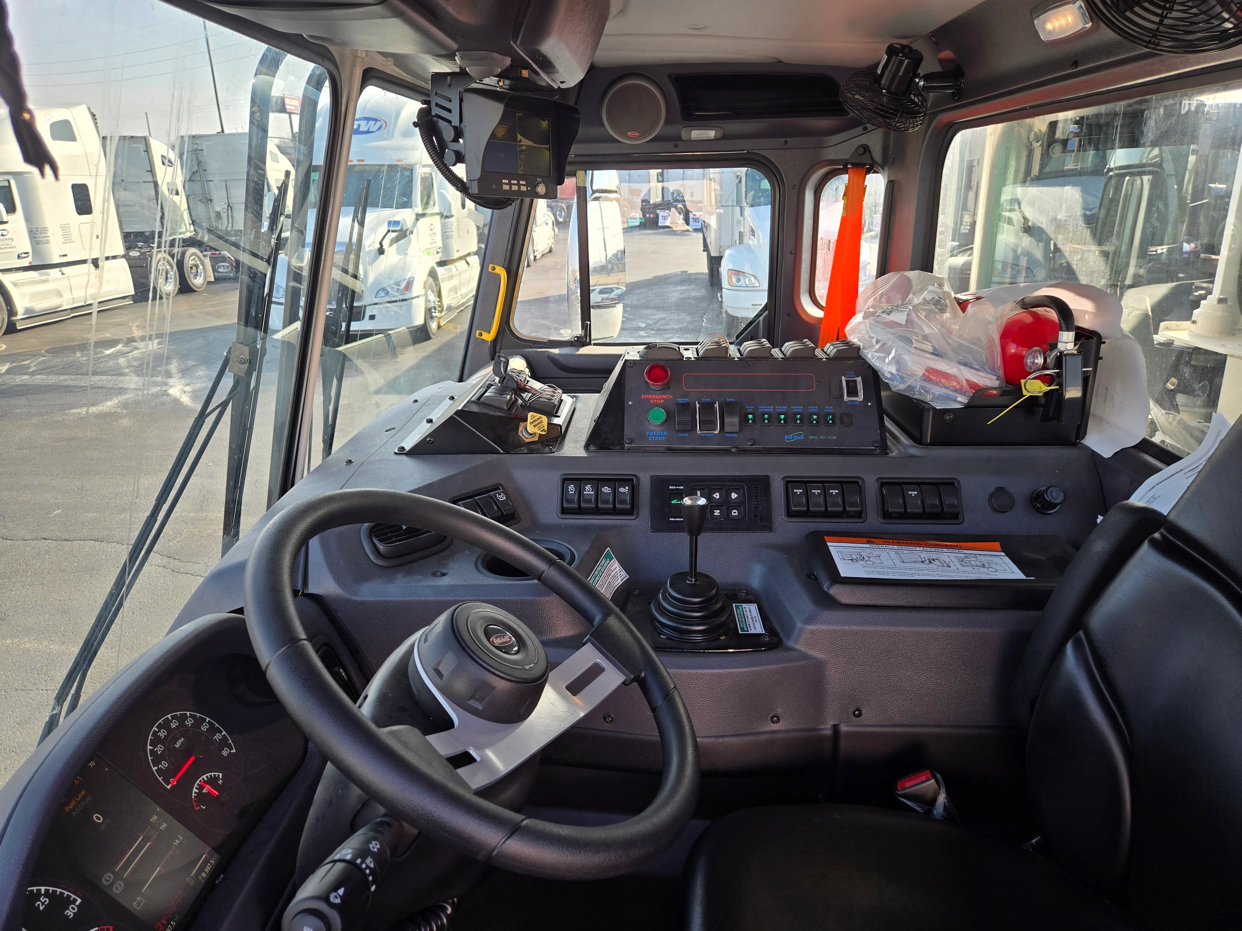 2026 Peterbilt 520 in Springfield, MO — photo 9