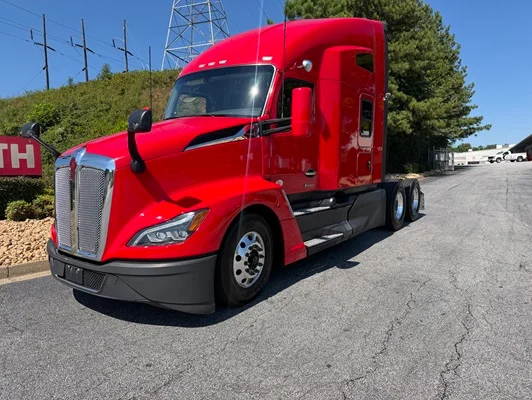 2023 Kenworth T680