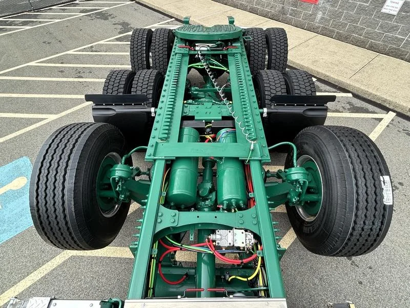 2027 Western Star 49X in Pittsburgh, PA — photo 9