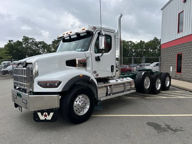 2027 Western Star 49X in Pittsburgh, PA — photo 11
