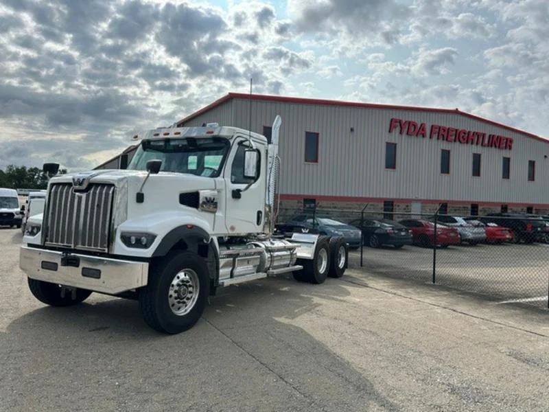 2027 Western Star 49X in Pittsburgh, PA — photo 28