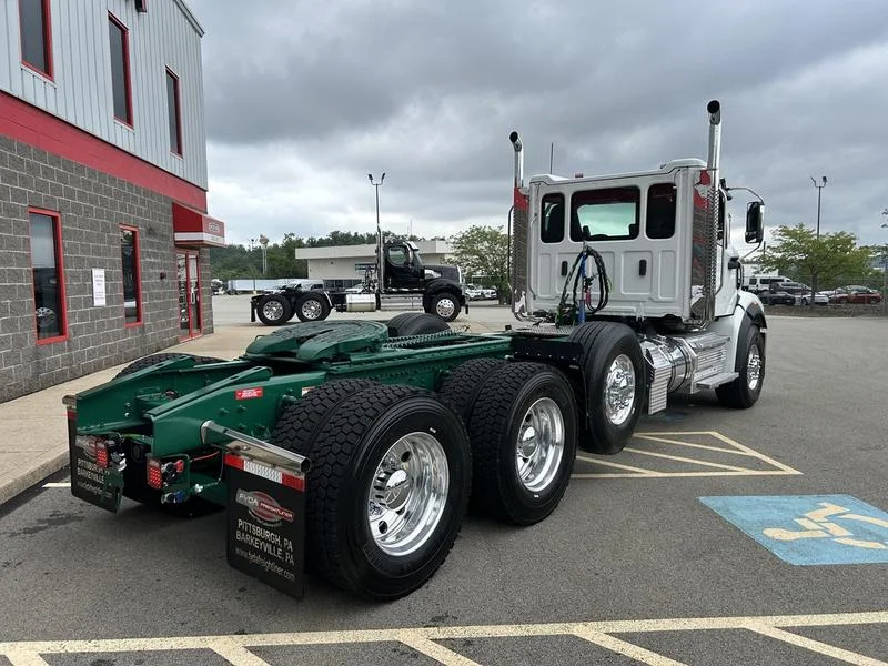 2027 Western Star 49X in Pittsburgh, PA — photo 4