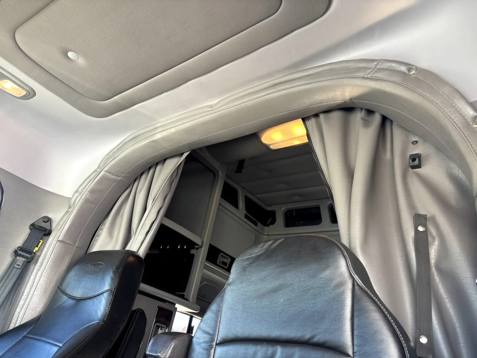 2022 Peterbilt 389 - image 20