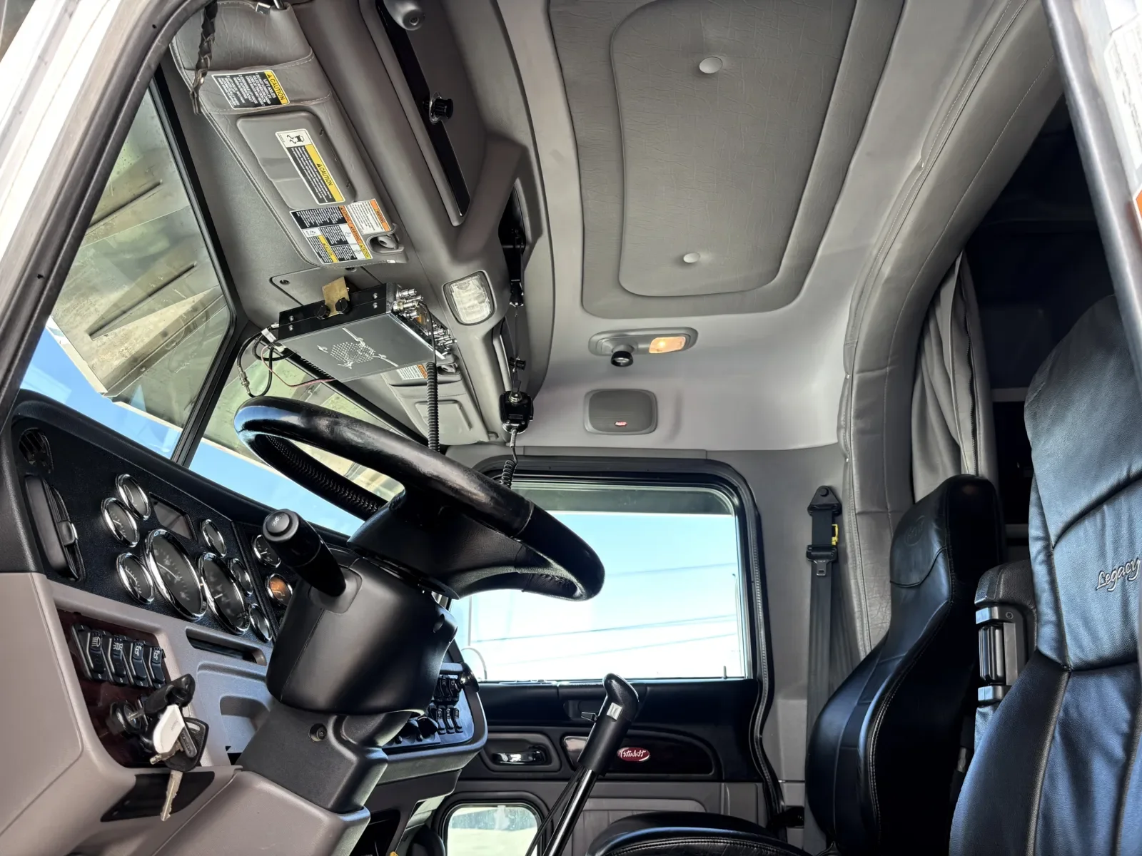 2022 Peterbilt 389 in Hutchins, TX — photo 14