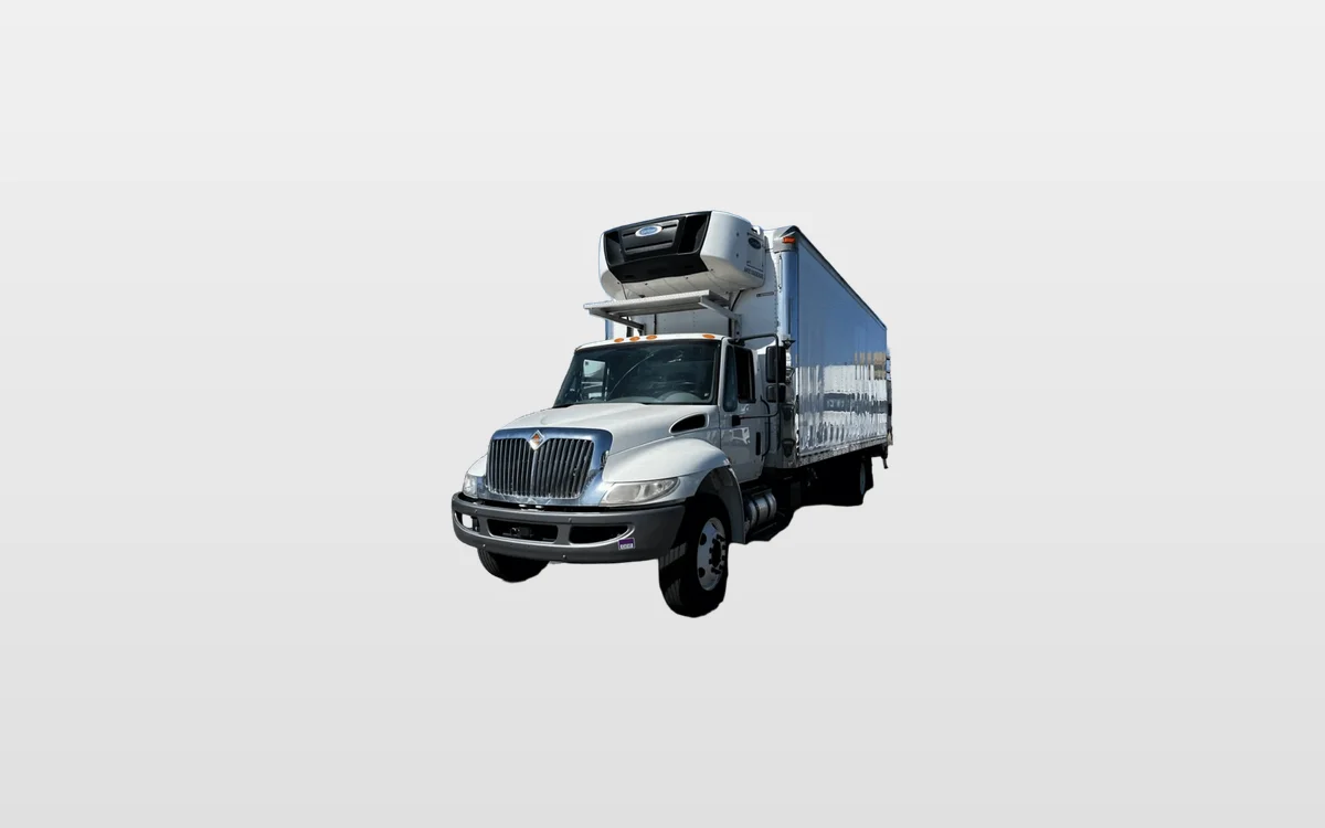 2018 International 4300 - image 1