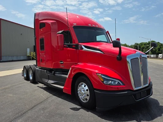 2023 Kenworth T680